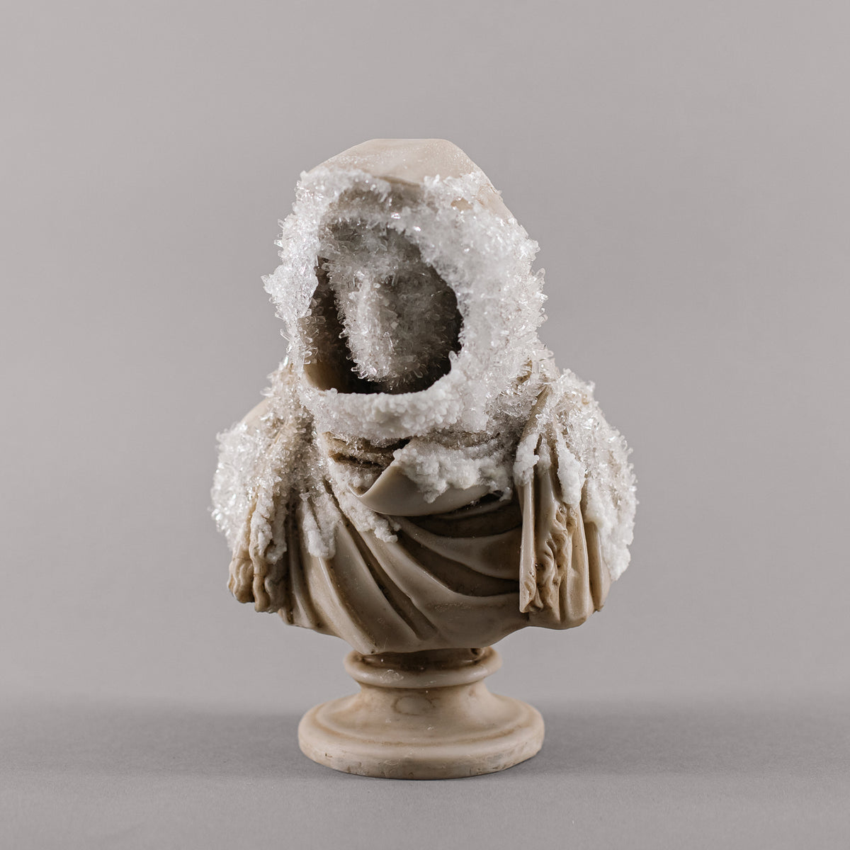 CRYSTALIZED EDITION The Bust of Silenius au Lune – Lit Escalates