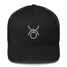 Load image into Gallery viewer, Grey sigil of the soldiers and police on black hat
