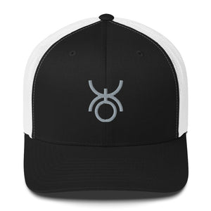Grey sigil of the soldiers and police on black hat with white mesh
