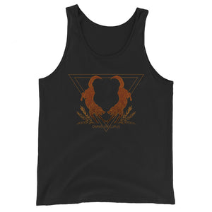 Tank top with two wolves and the phrase 'Omnis Vir Lupus'