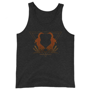 Tank top with two wolves and the phrase 'Omnis Vir Lupus'